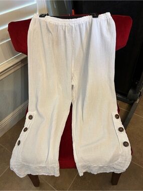 Women’s White Cropped Button-Hem gauze Pants